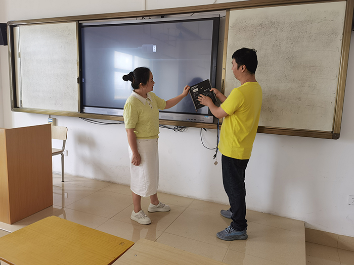 检查教学一体机.jpg