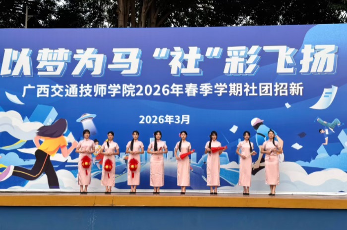 1774573665885073215.jpg IMG_4106.jpg