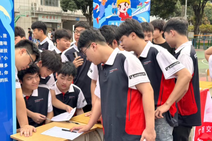 1774573724168063379.jpg IMG_4108.jpg