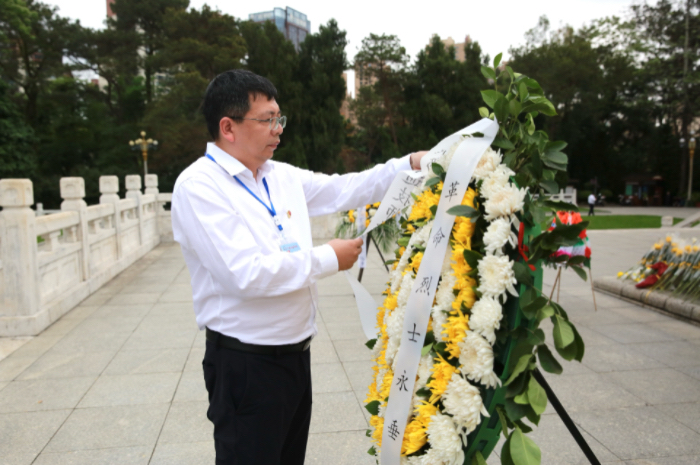 1775093875344009530.jpg IMG_4523.jpg