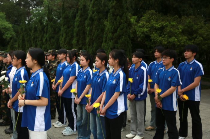 1775093913942072232.jpg IMG_4529.jpg